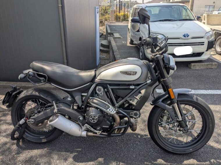 ドゥカティ　スクランブラーストリートクラシック　40万