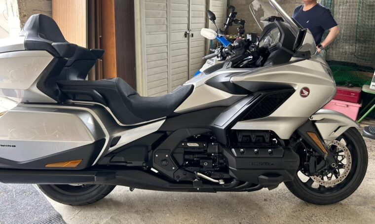 ホンダ ゴールドウィングGL1800 366万