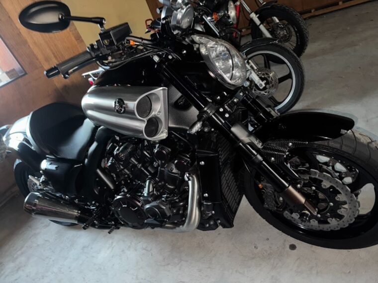 ヤマハ V-MAX1700 113万