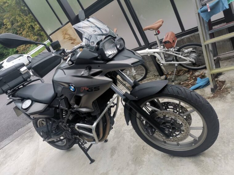 BMW F700GS