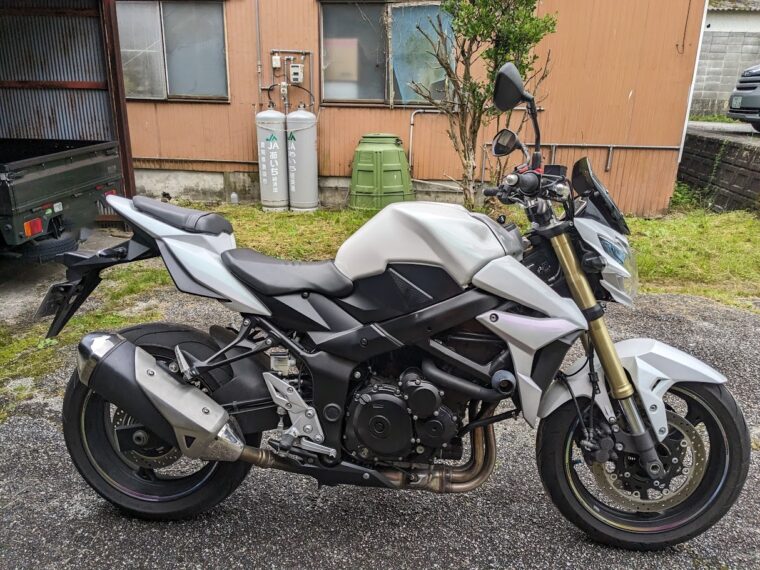 スズキ GSR750