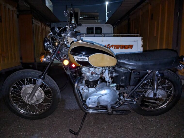 トライアンフ ボンネビルT120R