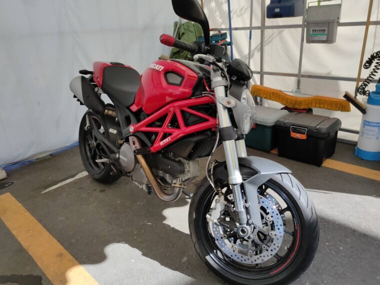 ドゥカティ　モンスター796