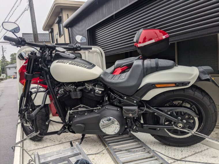 ハーレーダビッドソン-ファットボブ