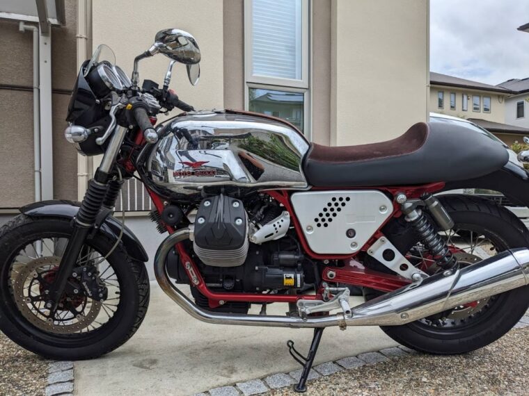 モトグッツィ-V7-レーサー