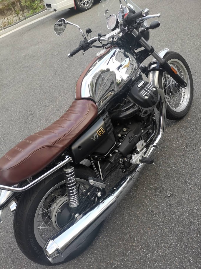 モトグッツィ-V7Ⅲ-アニベルサリオ