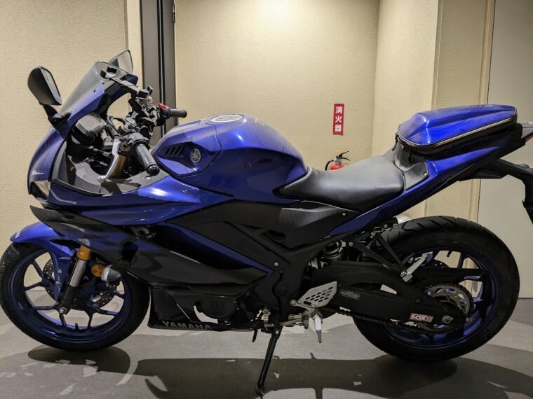 ヤマハ　YZR-R25