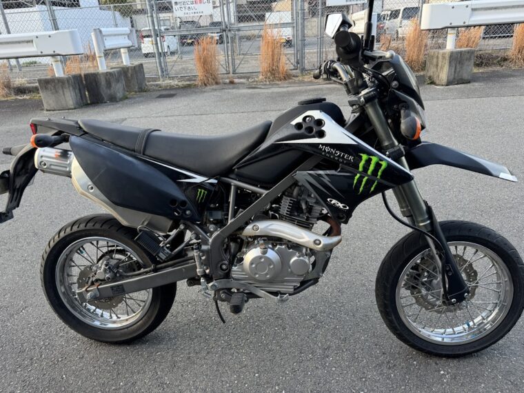 カワサキ　Dトラッカー