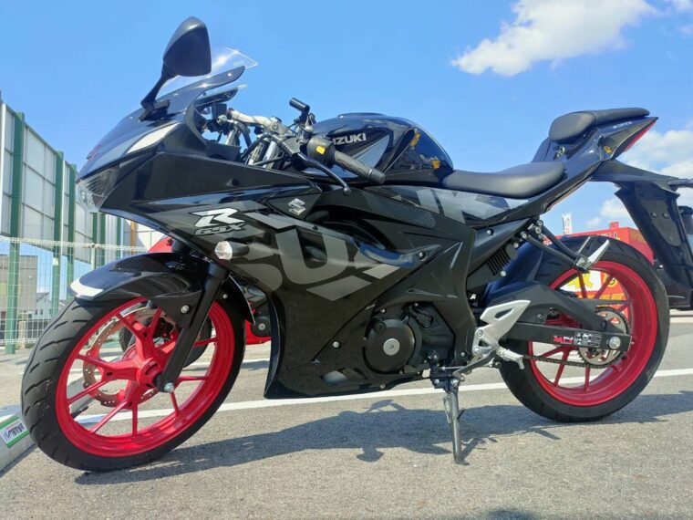 スズキ　GSX-R125