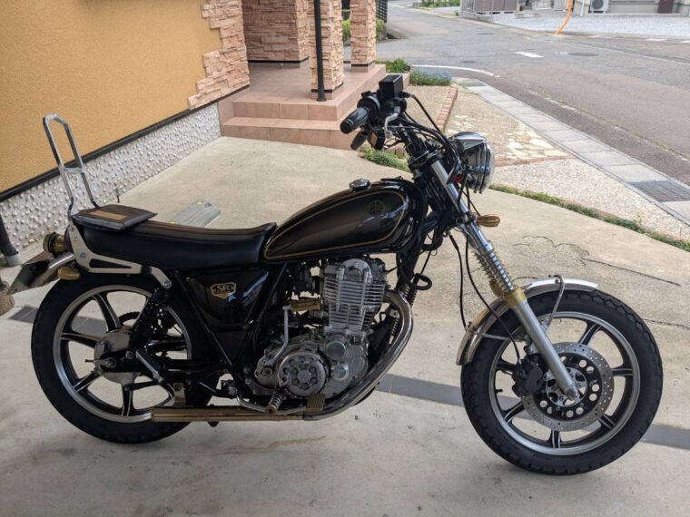 ヤマハ　SR400 カスタム