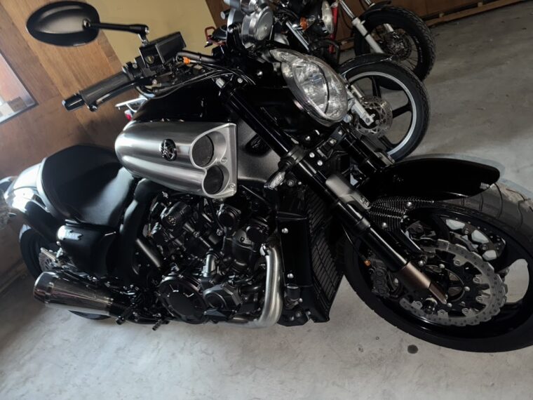 ヤマハ　V-MAX1700